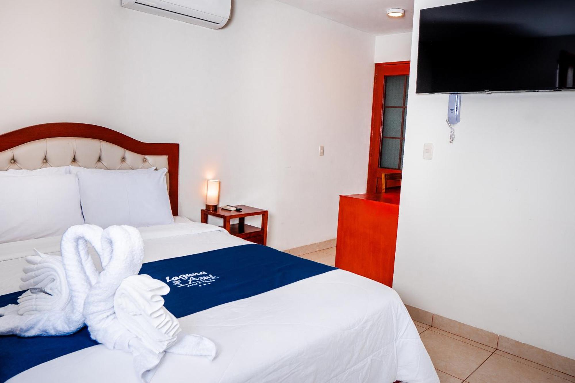 Laguna Azul Hotel & Suites Sauce Exterior foto